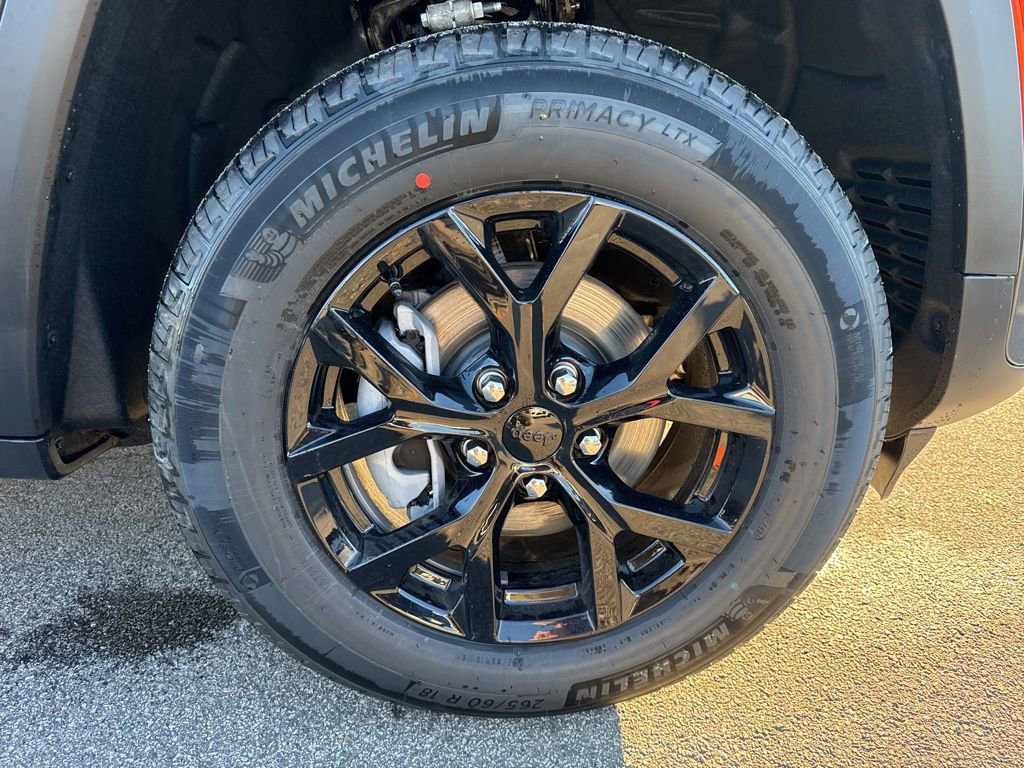 New 2026 Jeep Grand Cherokee Altitude AWD/4WD image 9