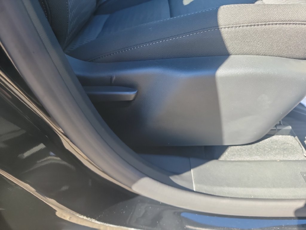 New 2027 Chevrolet Equinox LT w/ LPO, Floor Liner Package AWD/4WD image 22