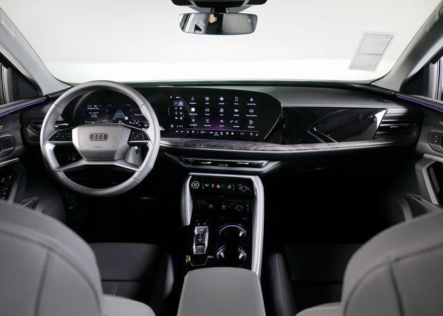 Used 2025 Audi Q5 Premium Plus w/ Premium Plus image 10