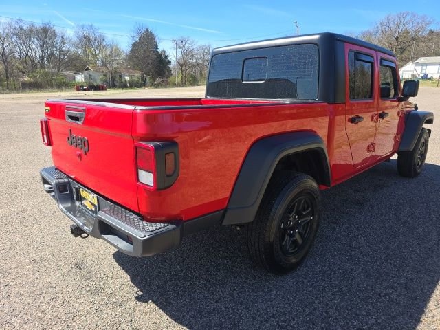 Used 2023 Jeep Gladiator Sport image 4