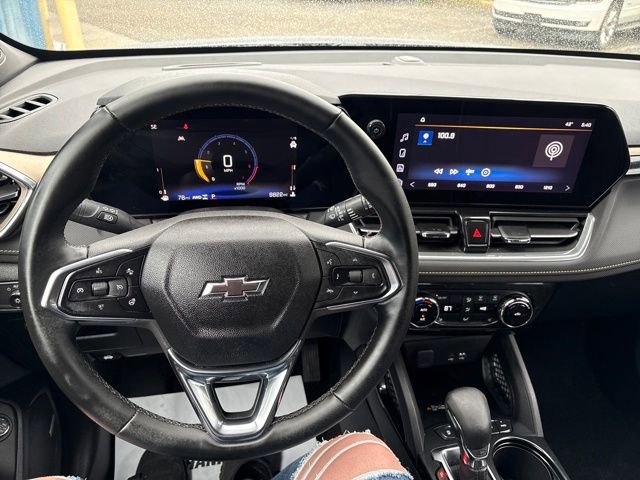 Used 2025 Chevrolet TrailBlazer ACTIV w/ Convenience Package image 11