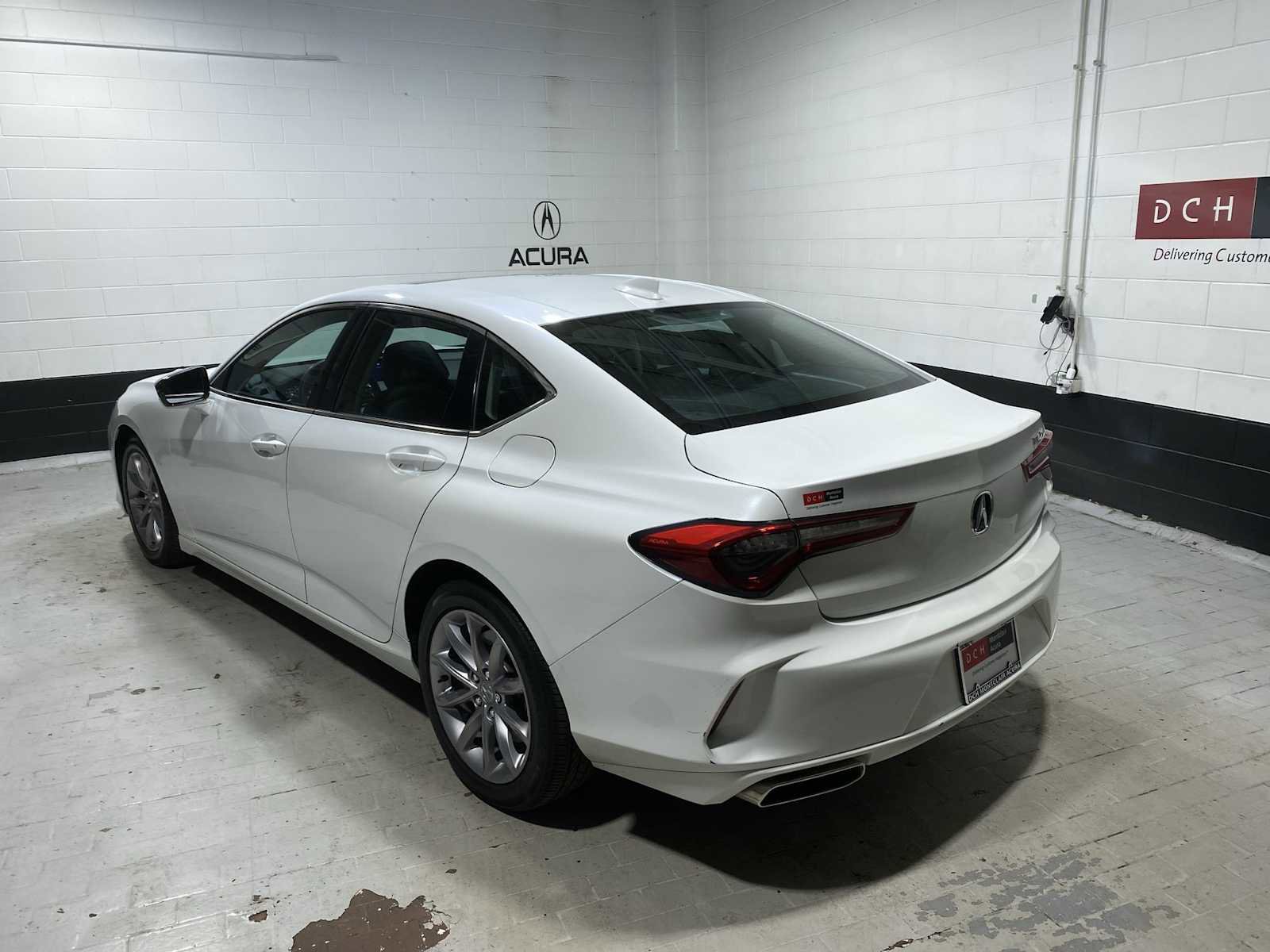 Used 2023 Acura TLX FWD image 4