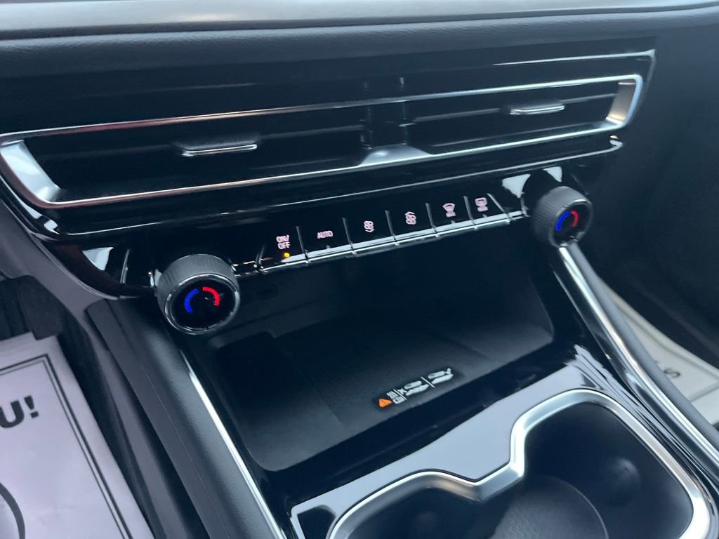 New 2026 Chevrolet Traverse LT image 15