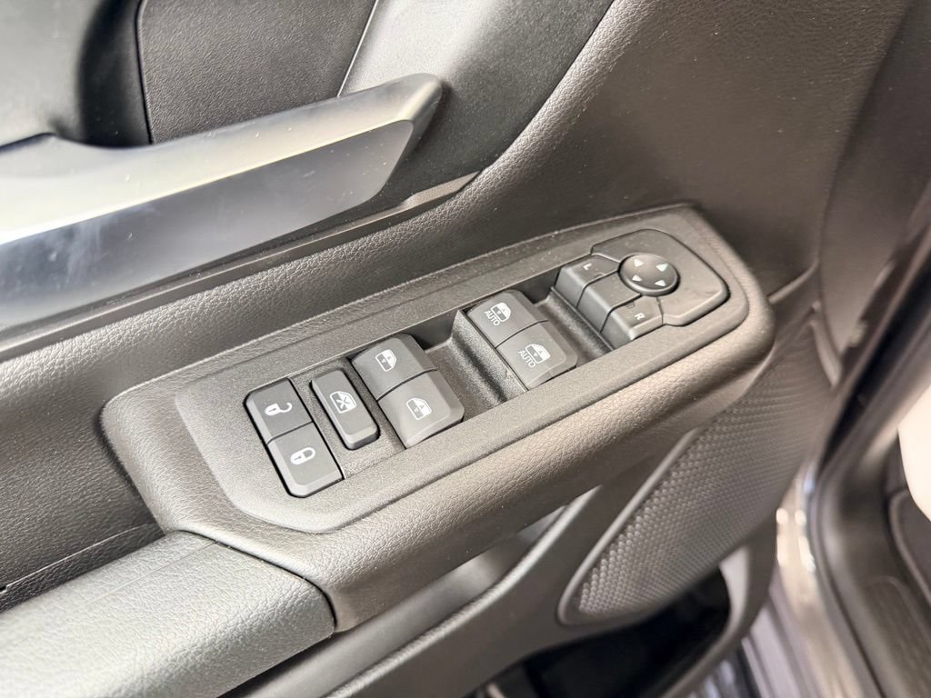 New 2026 RAM 1500 Express AWD/4WD image 19
