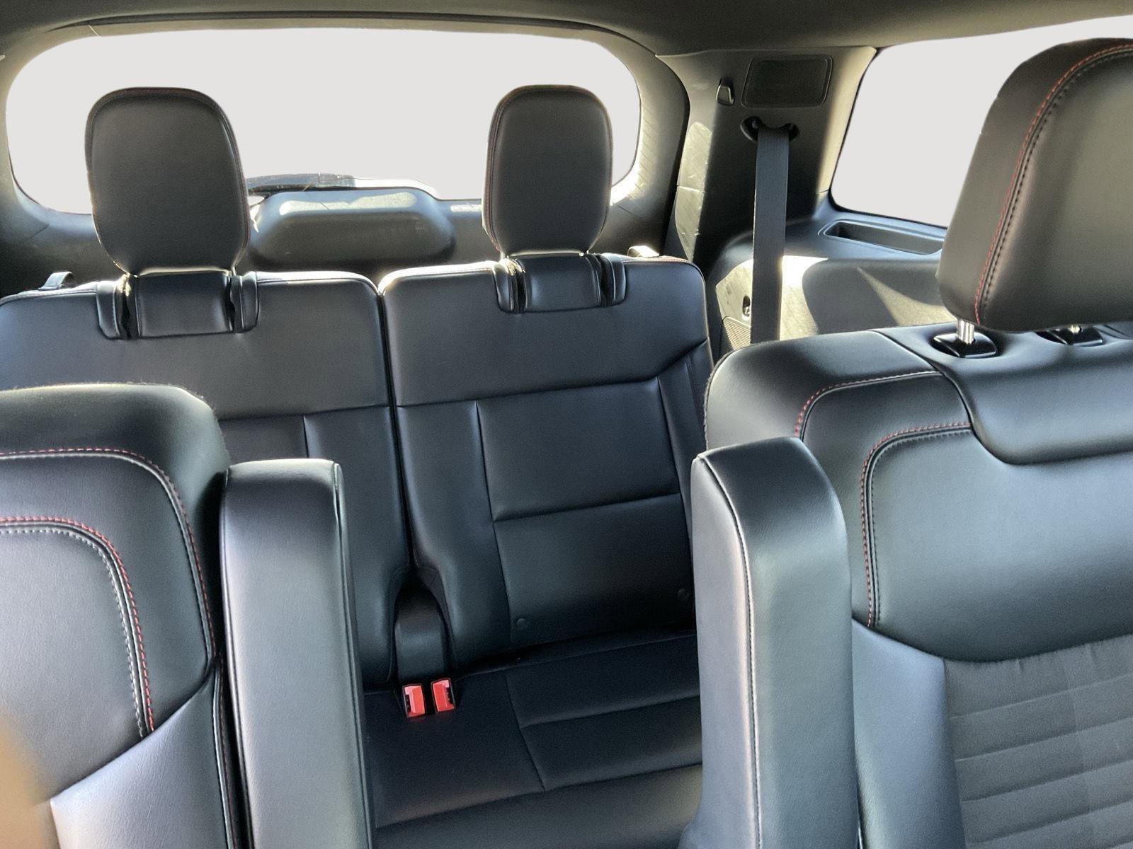 Used 2025 Ford Explorer ST-Line image 12