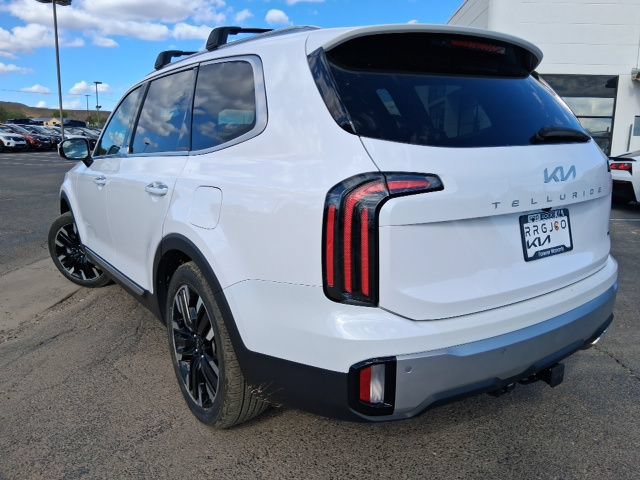 Used 2024 Kia Telluride SX Prestige w/ Towing Package AWD/4WD image 3
