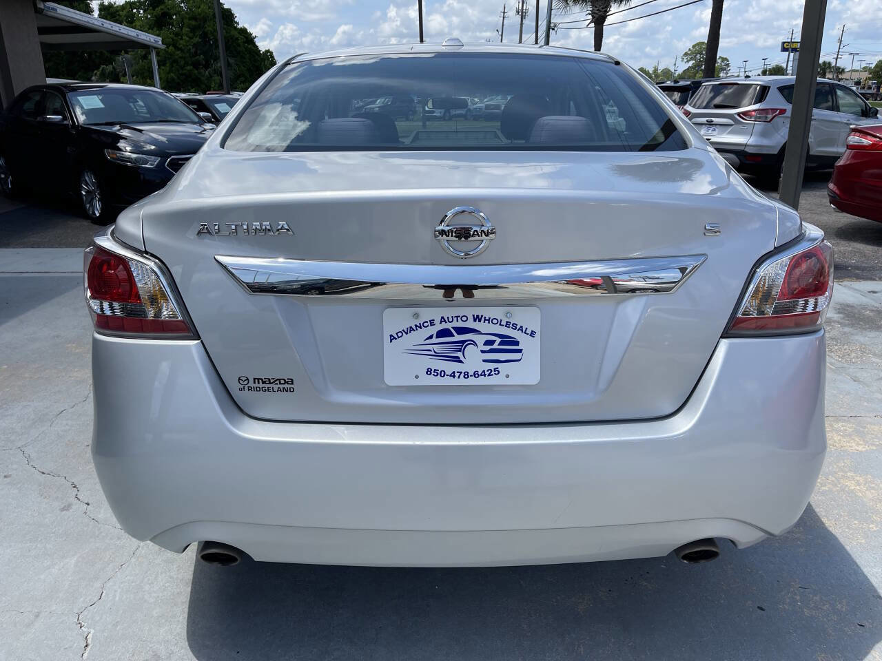Used 2015 Nissan Altima 2.5 S w/ Power Driver Seat Package FWD image 5
