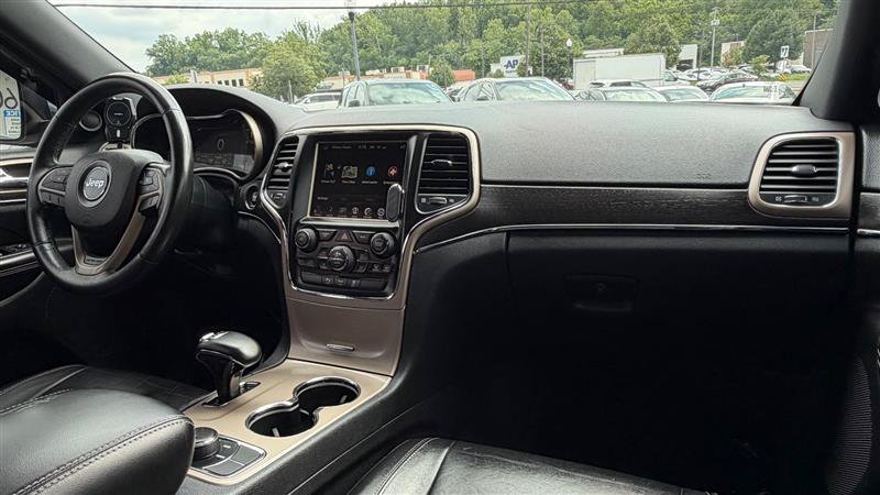 Used 2015 Jeep Grand Cherokee Limited AWD/4WD image 38