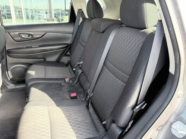 Certified 2017 Nissan Rogue SV w/ SV Premium Package image 21