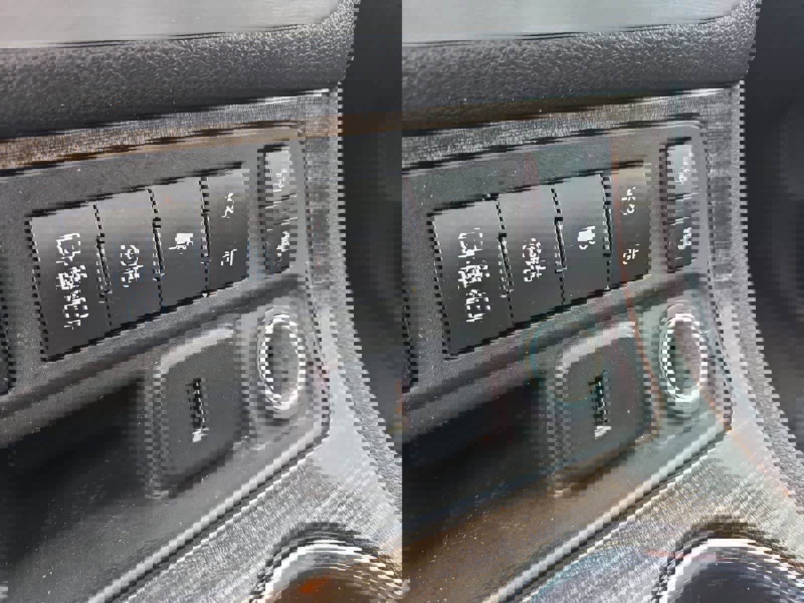 Used 2016 GMC Acadia SLT w/ Open Road Package AWD/4WD image 31