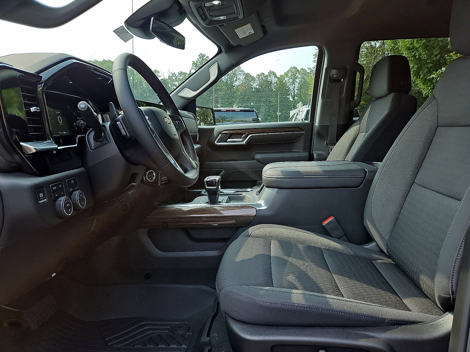 New 2026 Chevrolet Silverado 1500 LT image 6