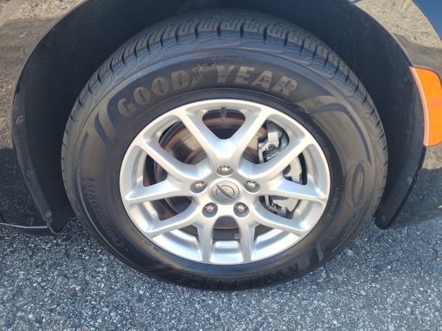 Used 2023 Chrysler Pacifica Touring FWD image 14