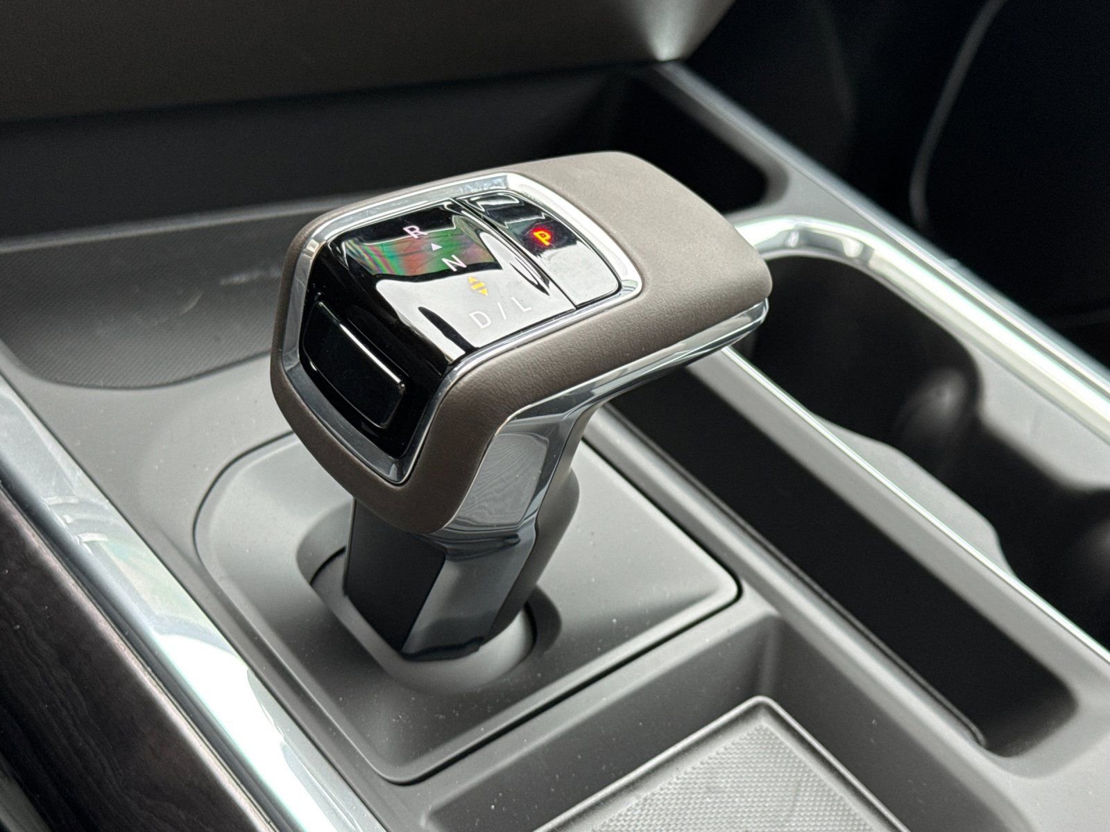 New 2026 Chevrolet Silverado 1500 LTZ w/ Technology Package image 24