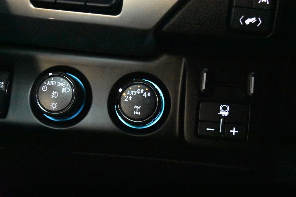 Used 2018 Chevrolet Tahoe Premier w/ RST 6.2L Performance Edition image 18