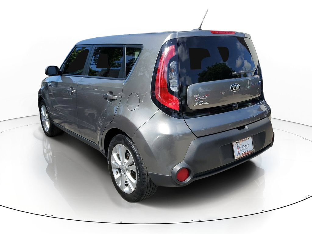 Used 2015 Kia Soul + w/ Audio Package FWD image 4
