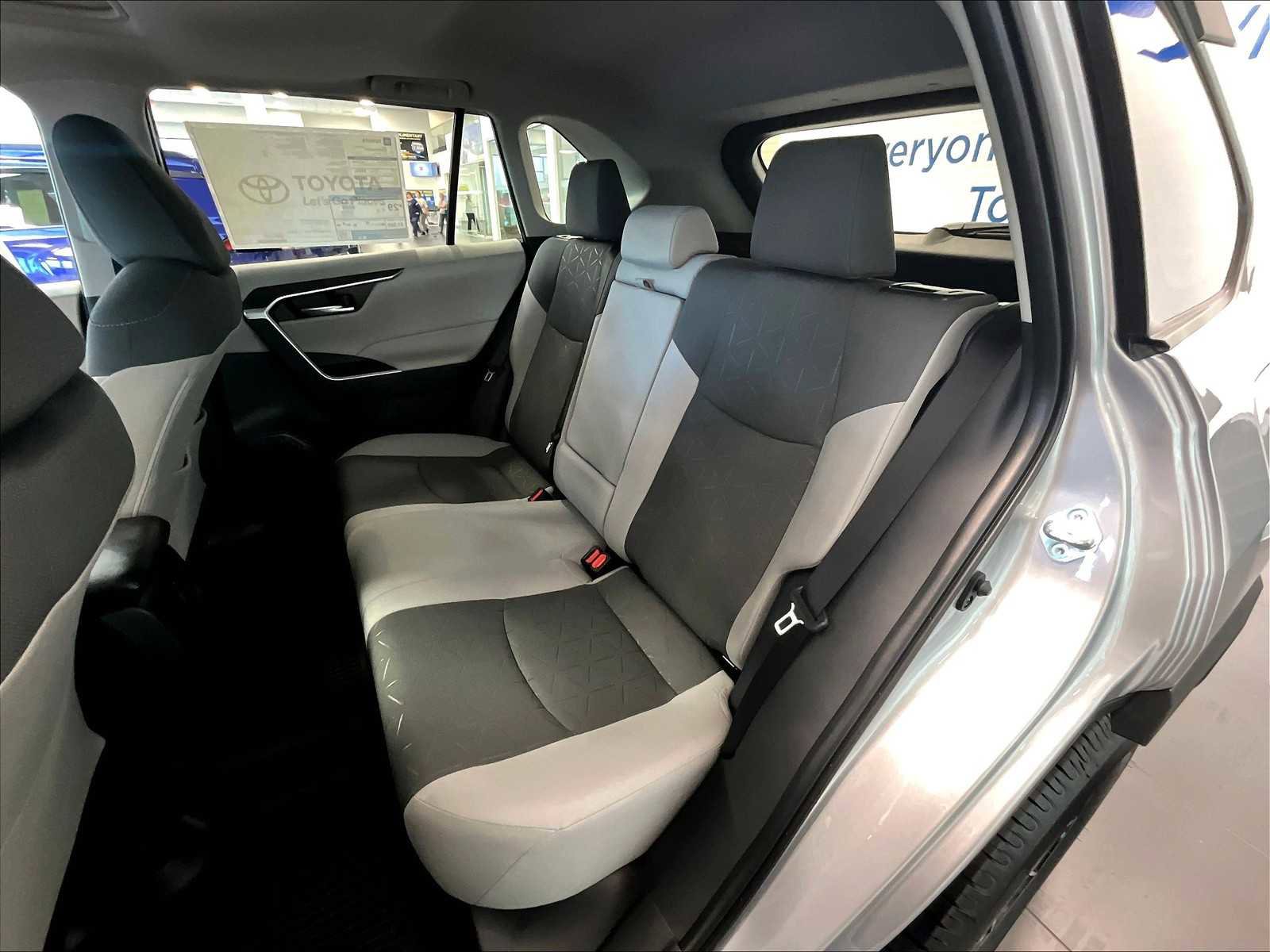 New 2025 Toyota RAV4 XLE image 15