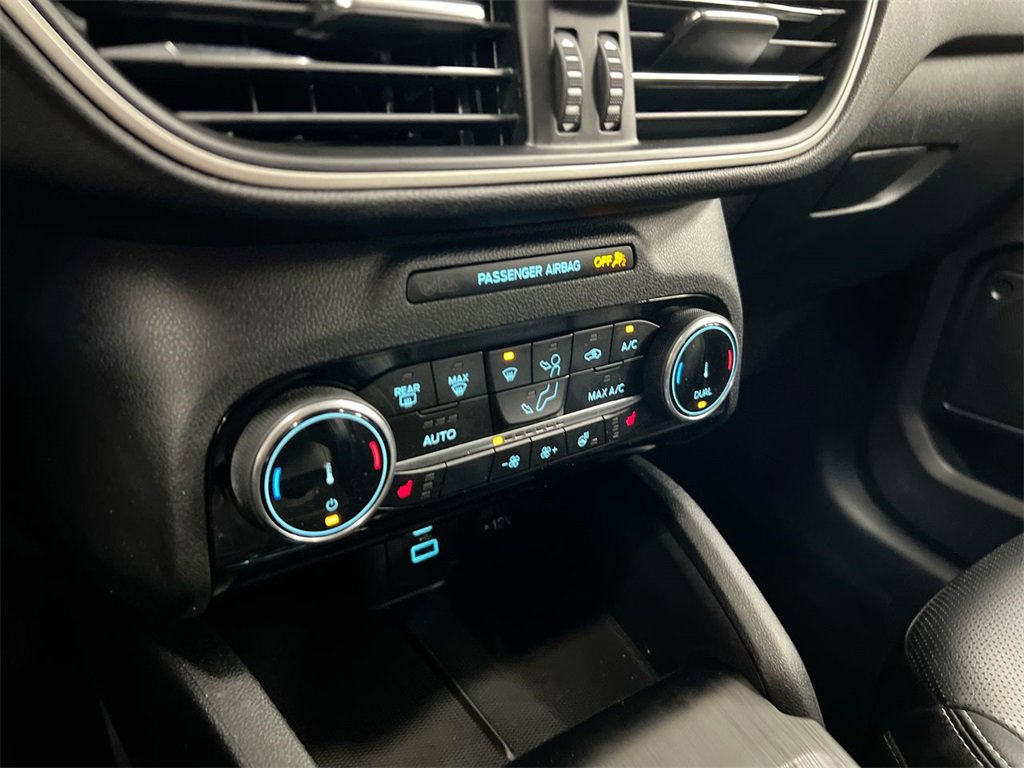 Used 2022 Ford Escape SEL image 15
