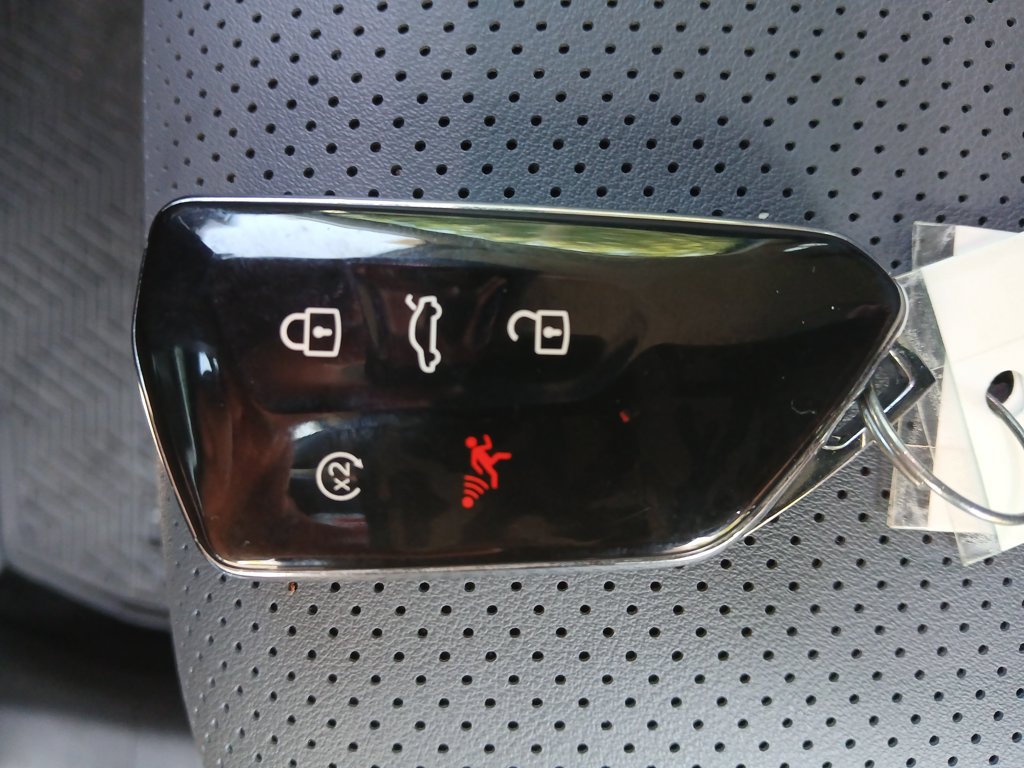 Used 2026 Volkswagen Tiguan SE FWD image 29