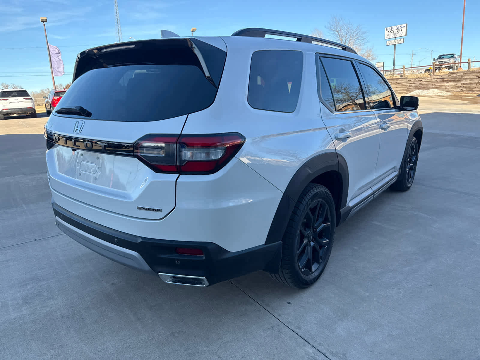 Used 2025 Honda Pilot Touring image 8