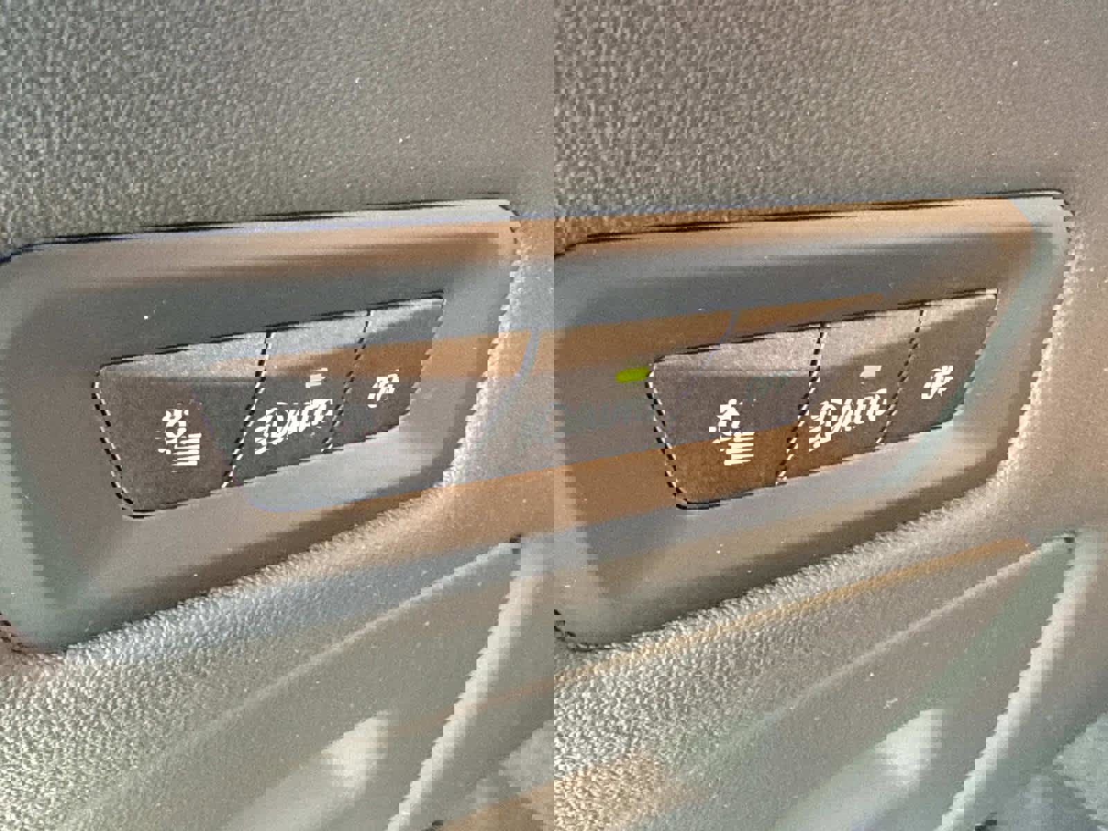 Used 2024 BMW X5 xDrive40i w/ M Sport Package image 26