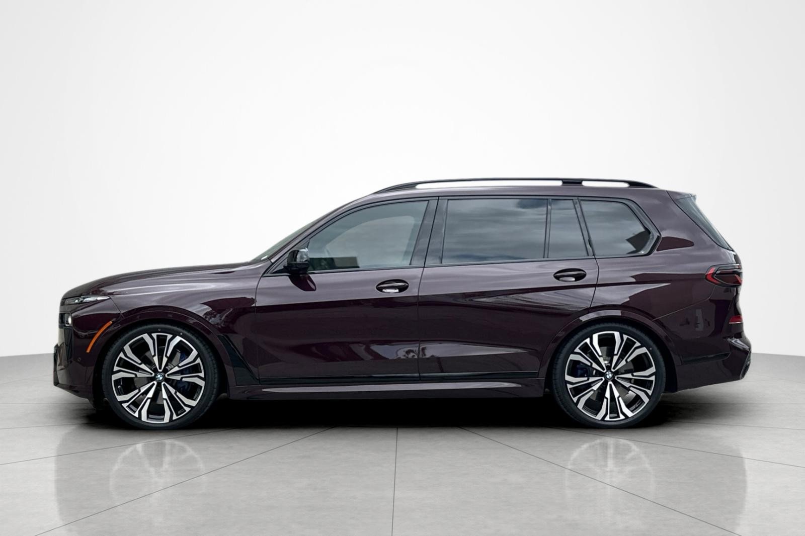 Used 2024 BMW X7 M60i w/ Executive Package AWD/4WD image 2