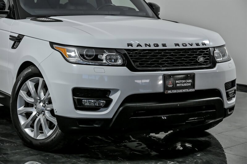 Used 2016 Land Rover Range Rover Sport HSE AWD/4WD image 2
