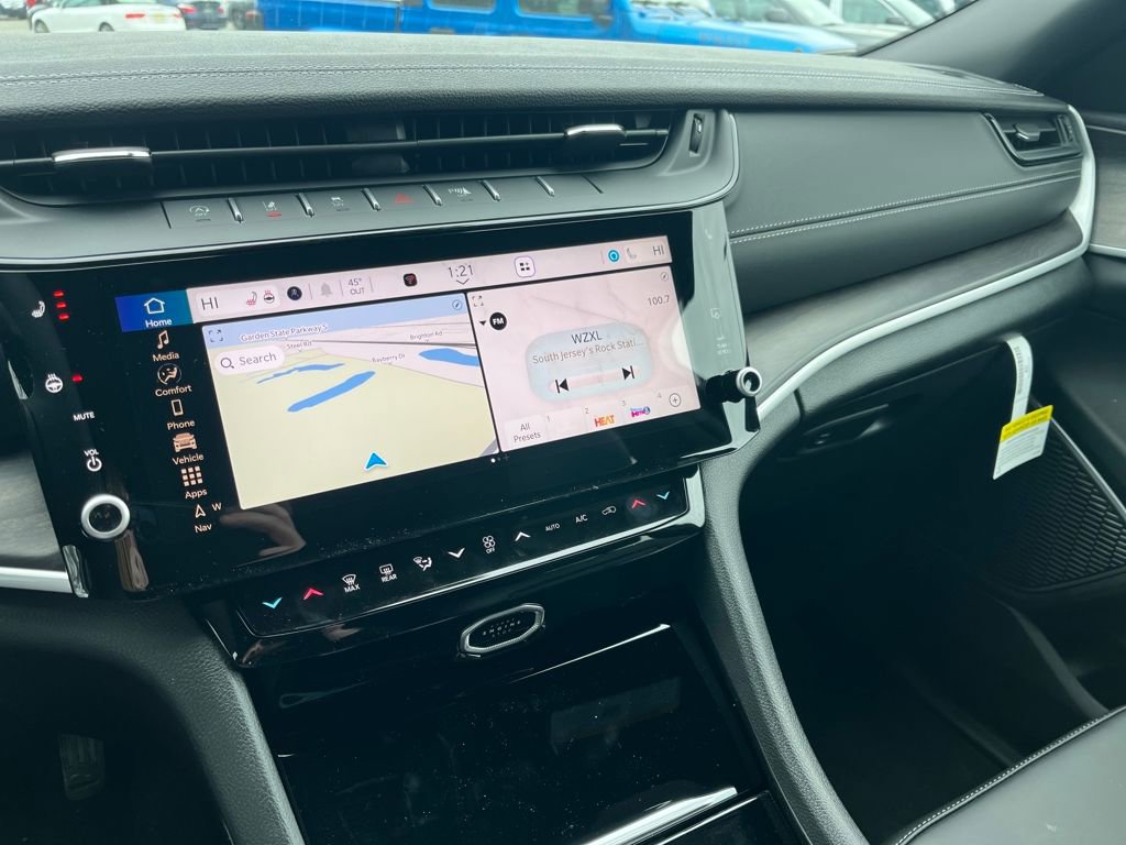 New 2026 Jeep Grand Cherokee L Limited w/ Limited Altitude Package image 14