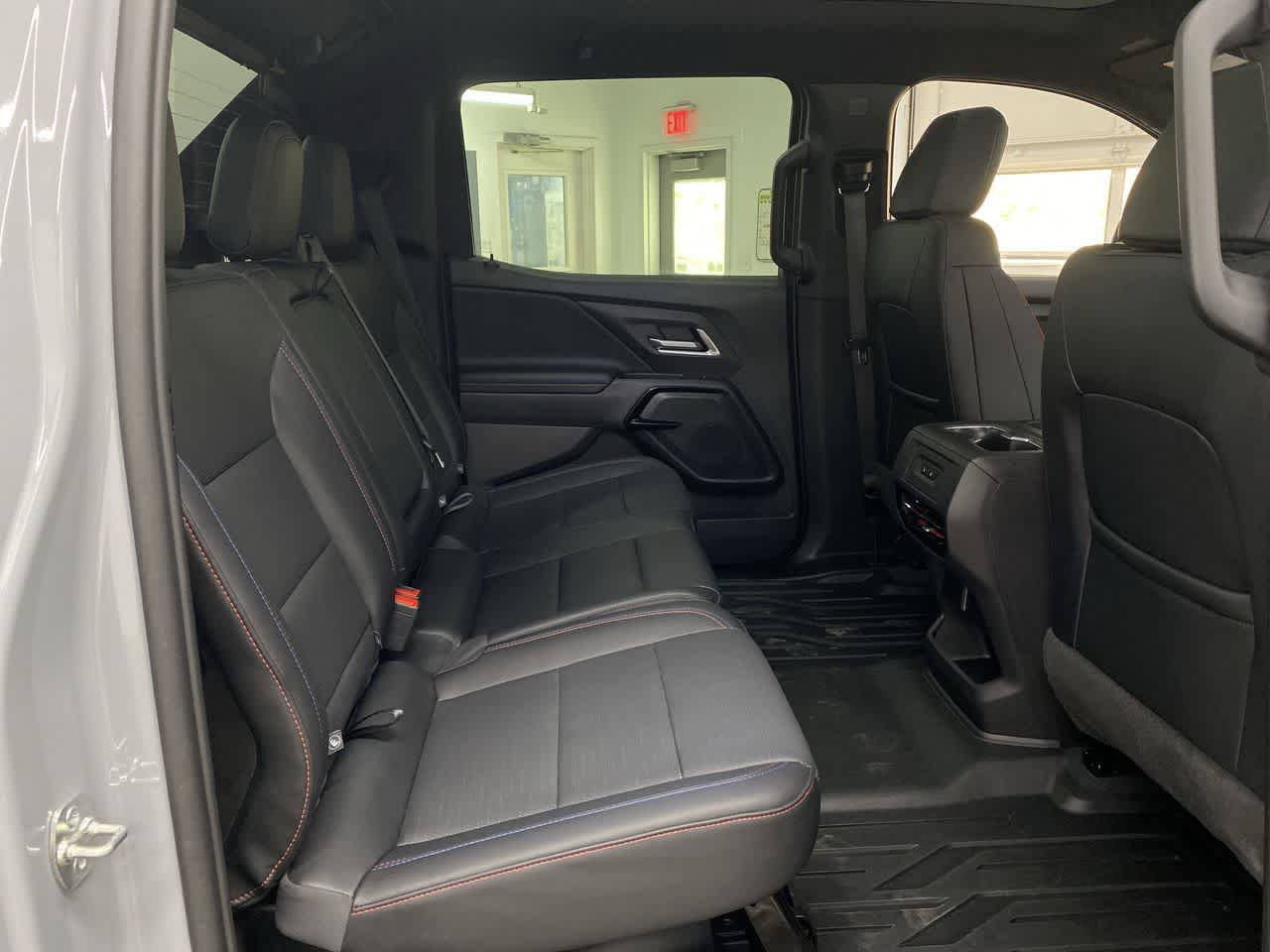 Used 2025 Chevrolet Silverado EV RST AWD/4WD image 17