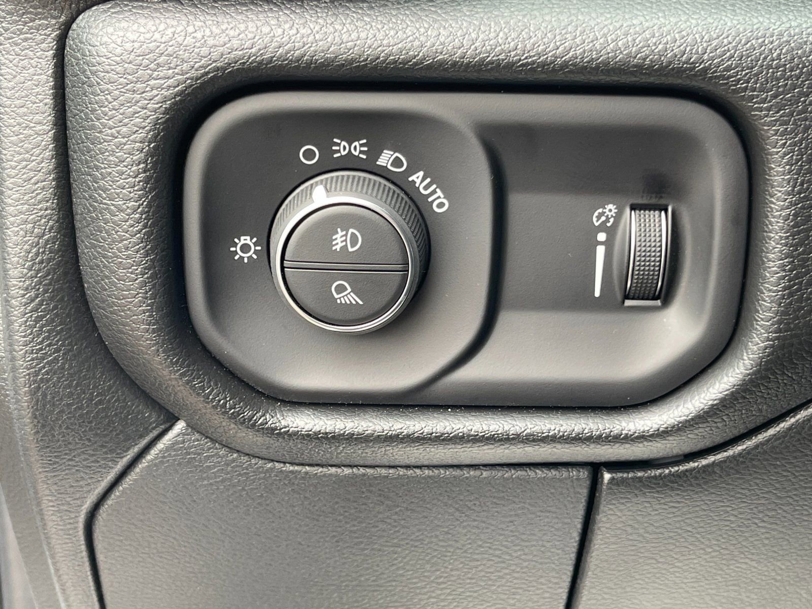 New 2026 RAM 2500 Tradesman image 30