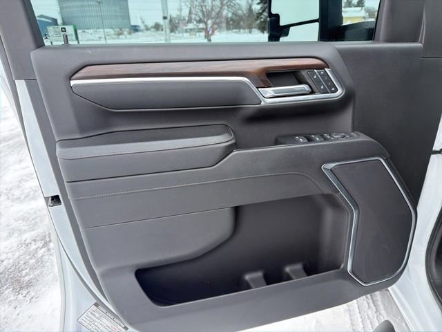 Used 2024 GMC Sierra 3500 SLT image 15