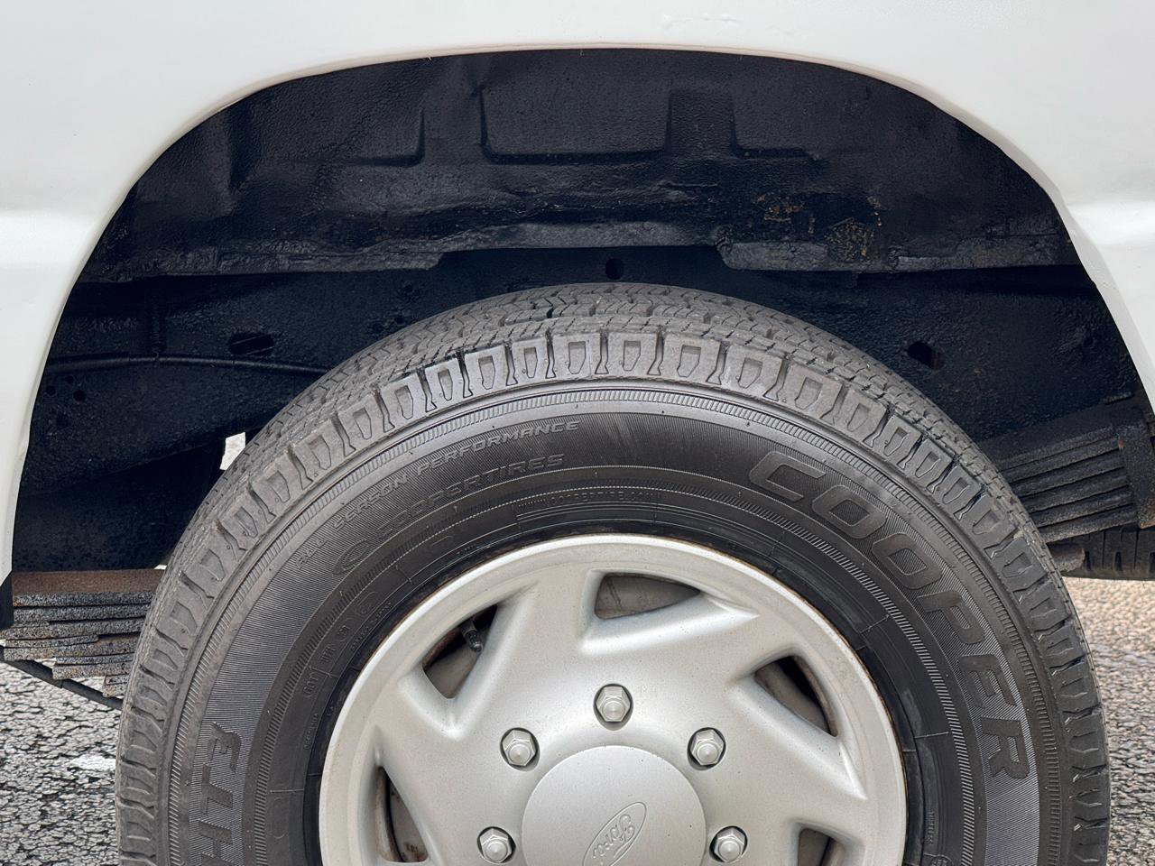 Used 2011 Ford E-250 and Econoline 250 w/ PWR Group image 25