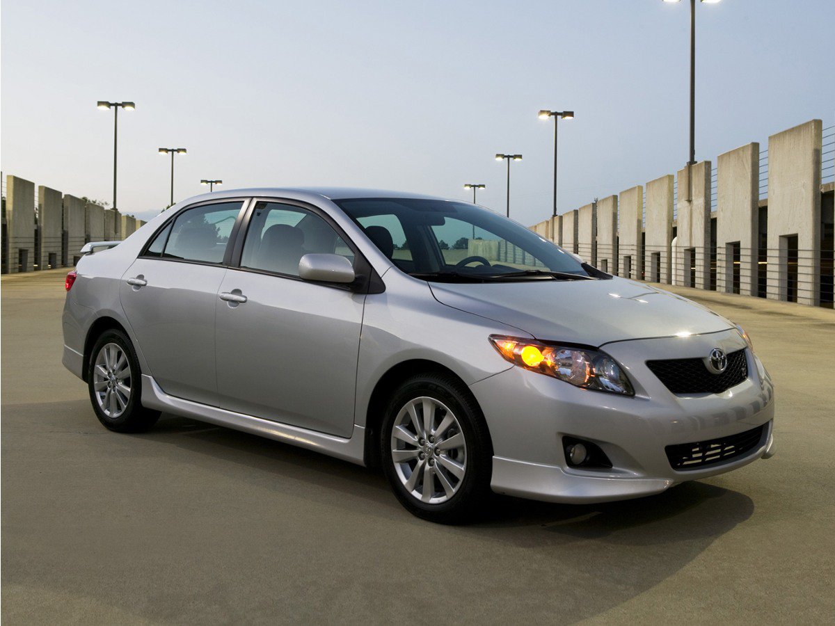 Used 2010 Toyota Corolla LE w/ All Weather Guard Pkg FWD image 1