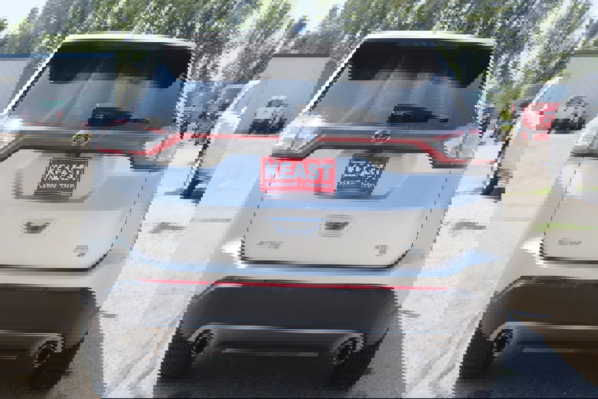 Used 2016 Ford Edge SEL w/ Equipment Group 201A image 6