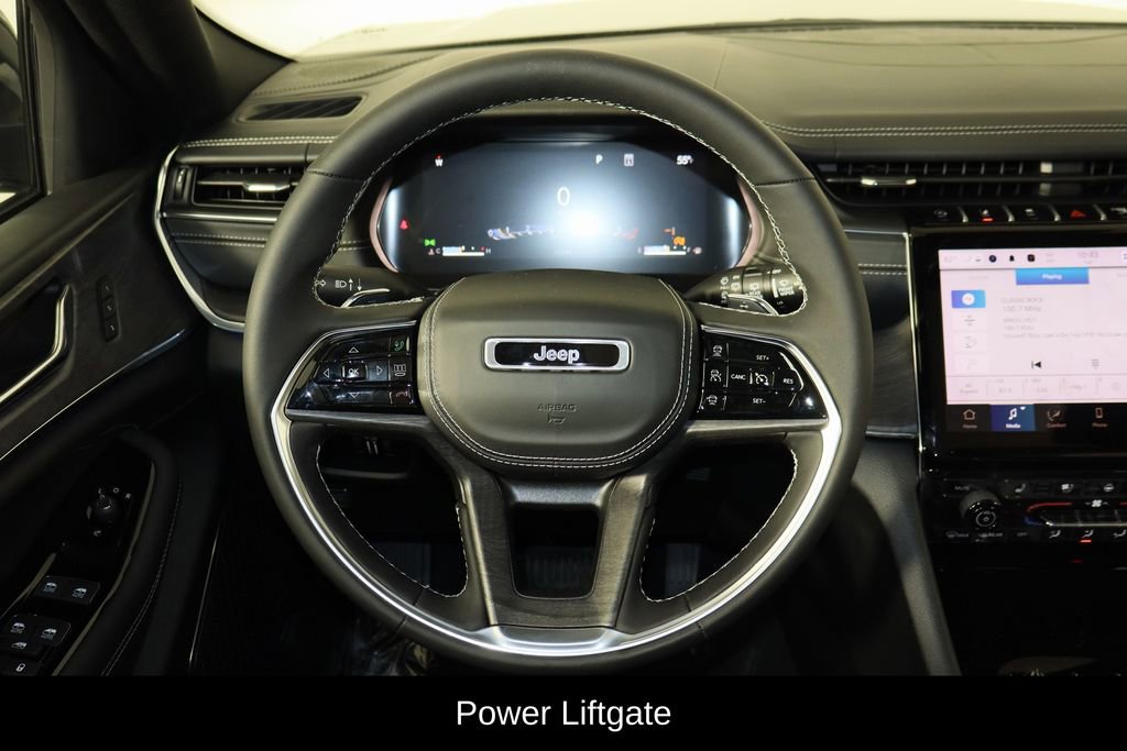 New 2024 Jeep Grand Cherokee Overland image 7