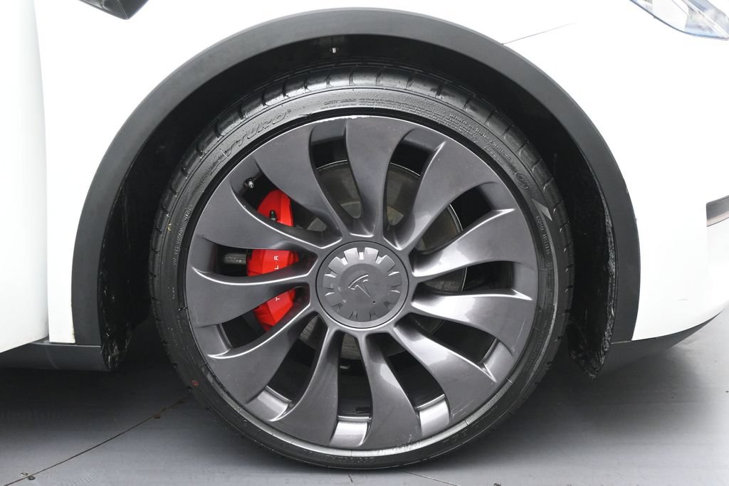 Used 2023 Tesla Model Y Performance AWD/4WD image 10