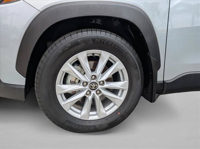 Used 2024 Toyota Corolla Cross LE FWD image 23