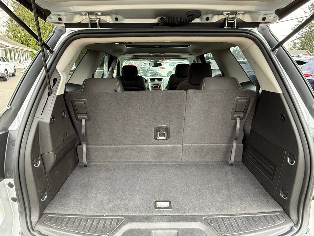 Used 2016 GMC Acadia SLE image 11