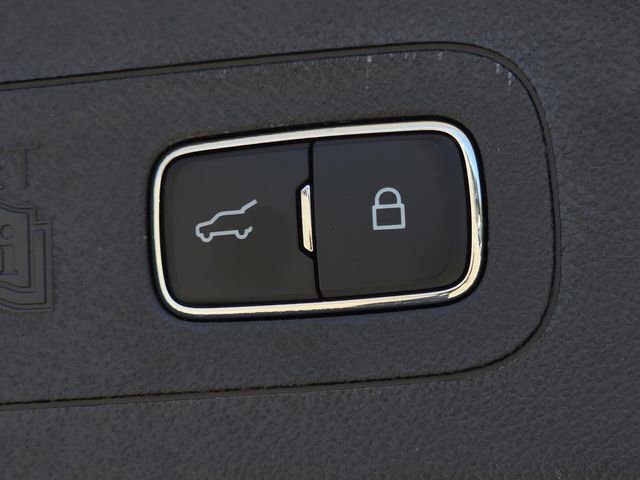 Used 2026 Lincoln Aviator 2WD image 9