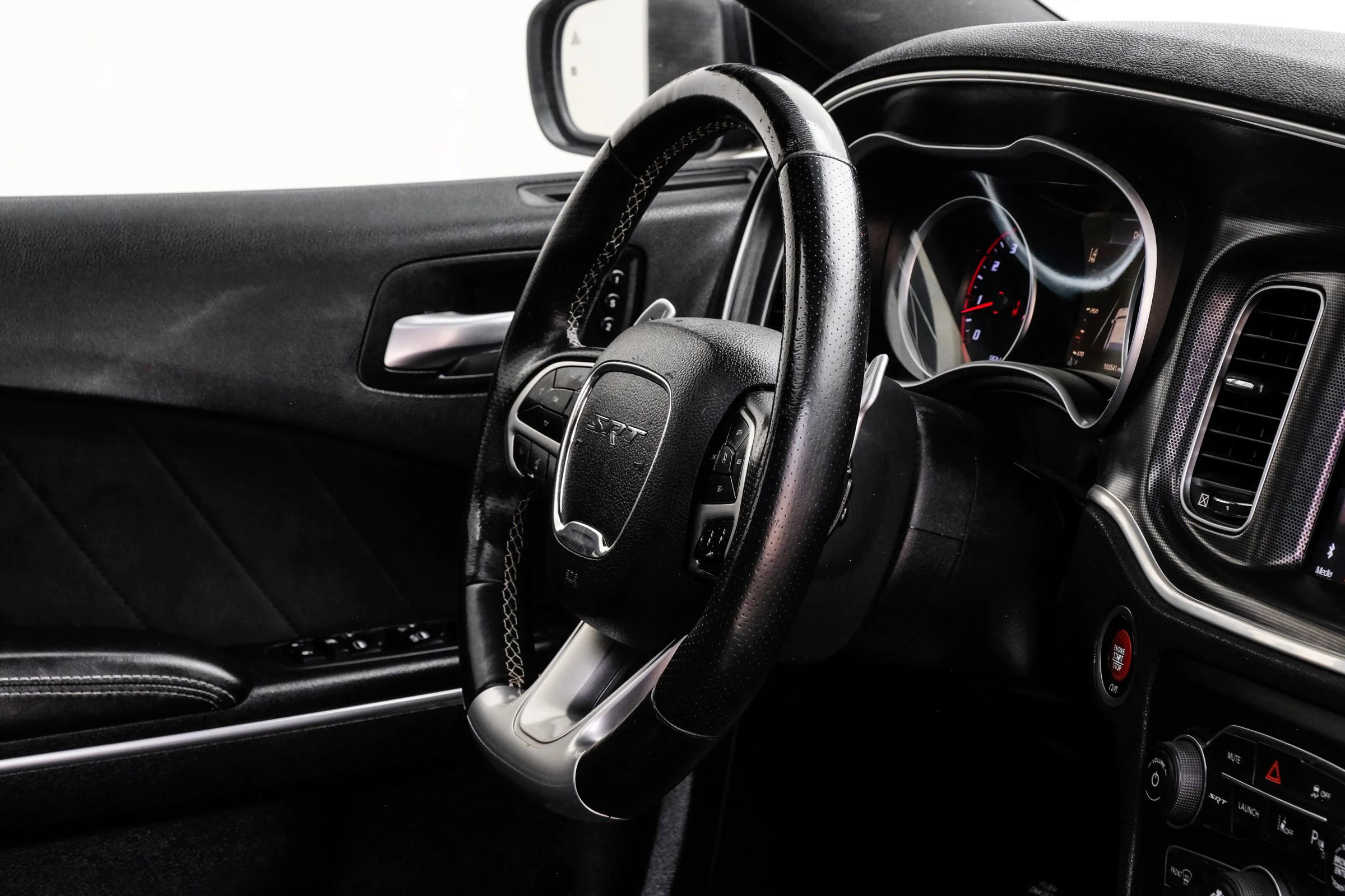 Used 2018 Dodge Charger SRT w/ Harman/Kardon Audio Group RWD image 15