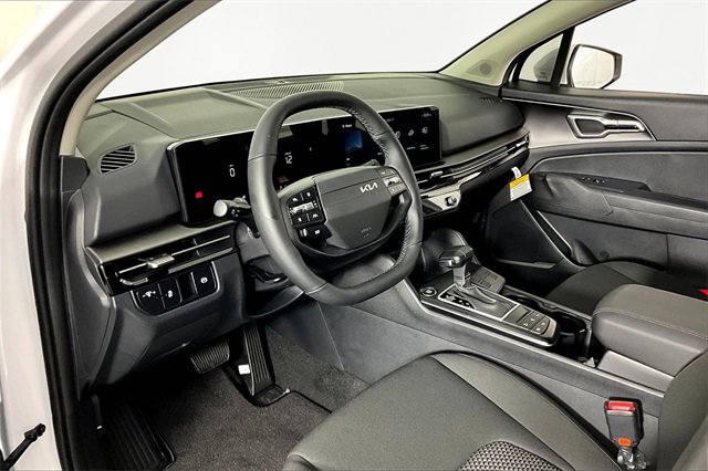 New 2026 Kia Sportage LX image 8