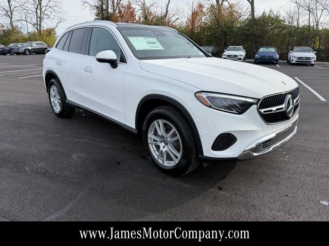 Certified 2026 Mercedes-Benz GLC 300 4MATIC image 4