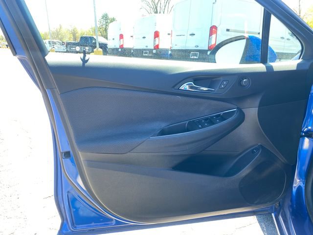 Used 2018 Chevrolet Cruze LT w/ Convenience Package FWD image 17