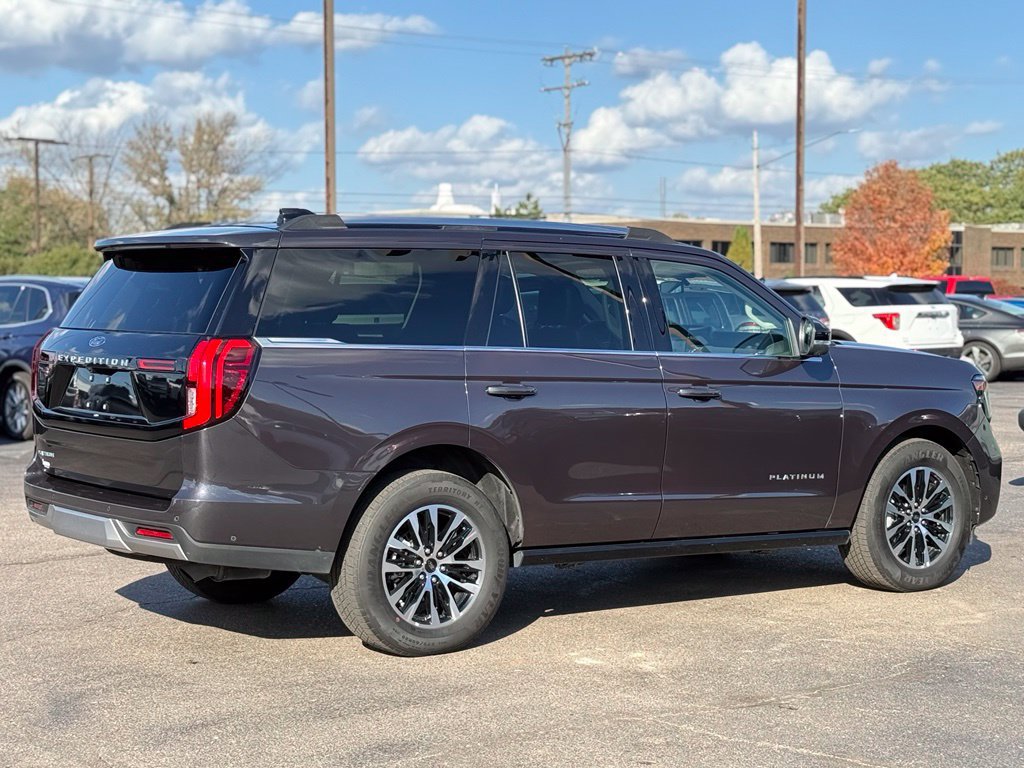 Certified 2025 Ford Expedition Platinum AWD/4WD image 39