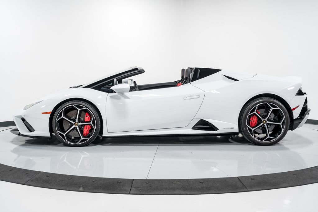 Used 2022 Lamborghini Huracan EVO RWD image 6