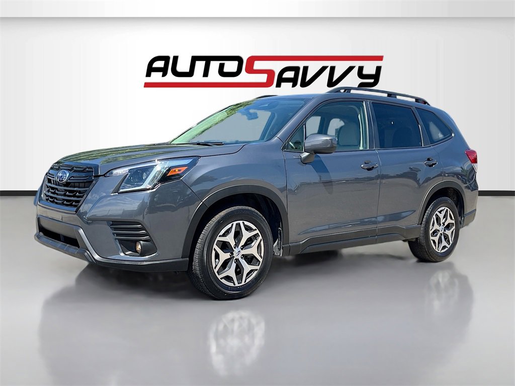 Used 2024 Subaru Forester Premium image 3