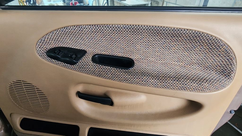 Used 2000 Dodge Ram 2500 Truck 4x4 Quad Cab image 12