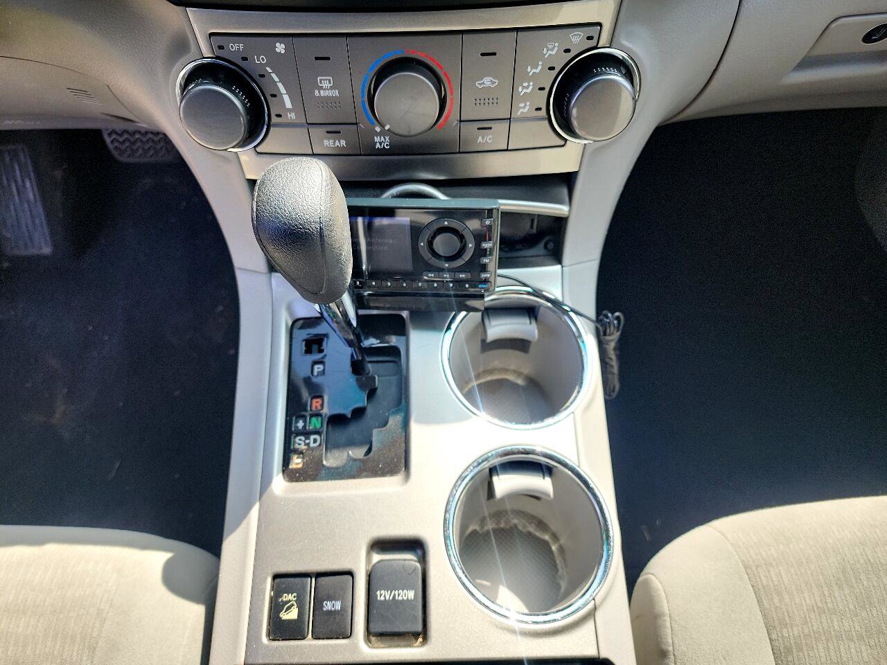 Used 2013 Toyota Highlander 4WD image 18