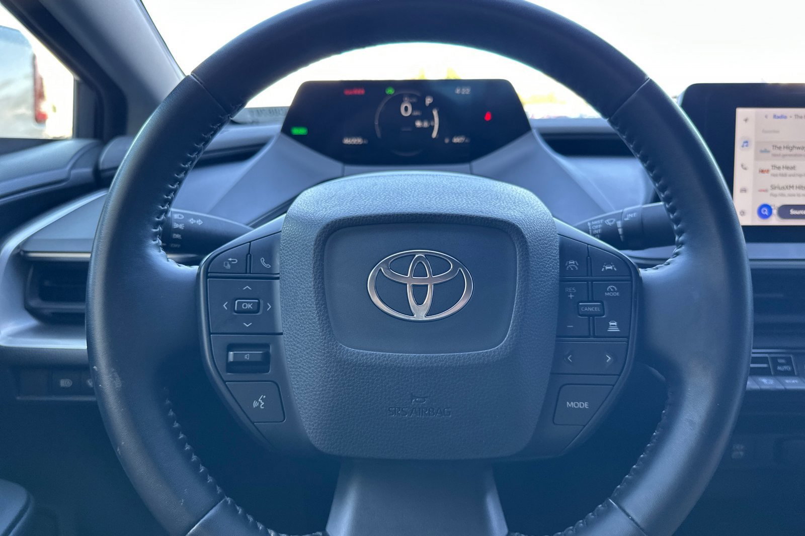 Certified 2024 Toyota Prius LE FWD image 22