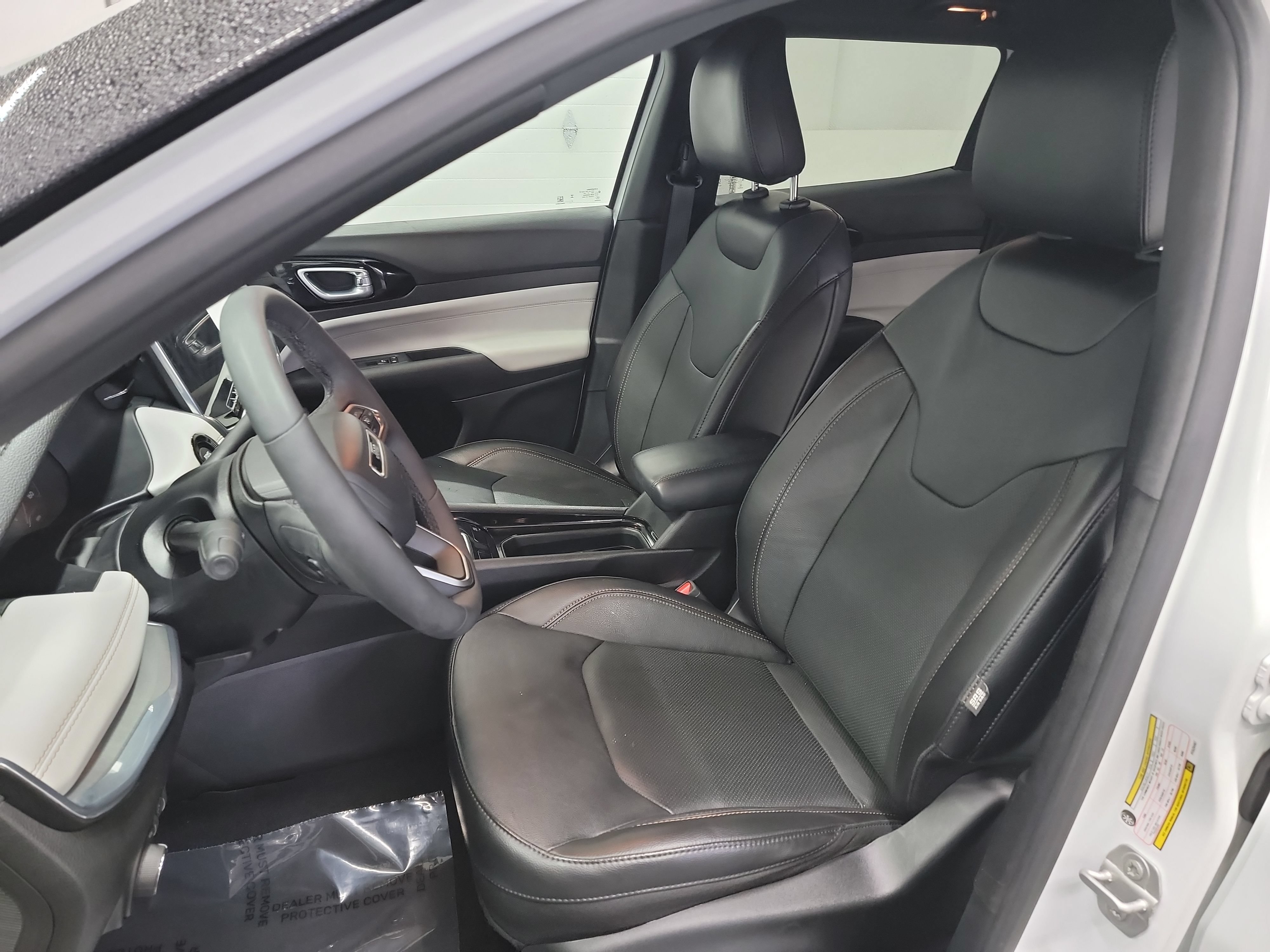 Used 2023 Jeep Compass Limited AWD/4WD image 12