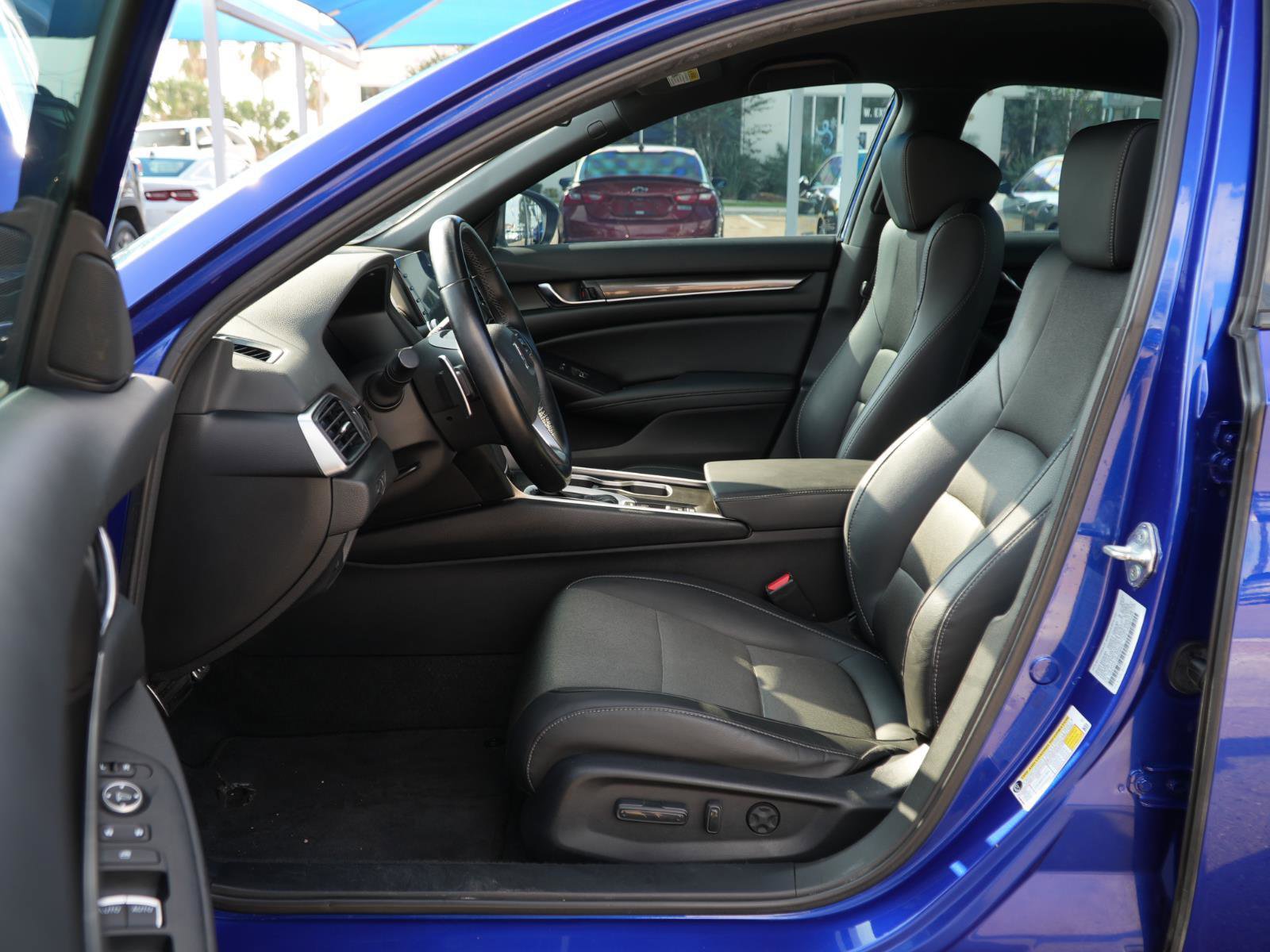 Used 2021 Honda Accord Sport image 14